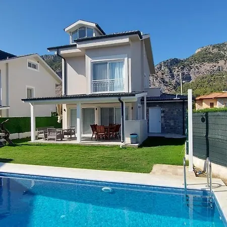 Nergis By Safiya * Göcek