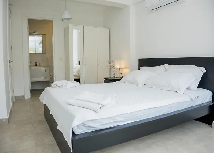 Nergis By Safiya Daire