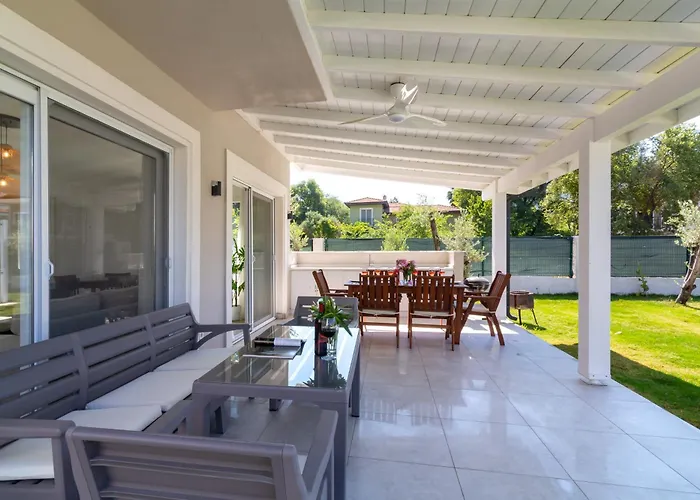 Nergis By Safiya Göcek