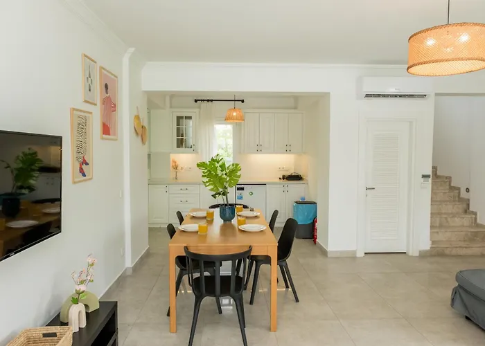 Nergis By Safiya Göcek